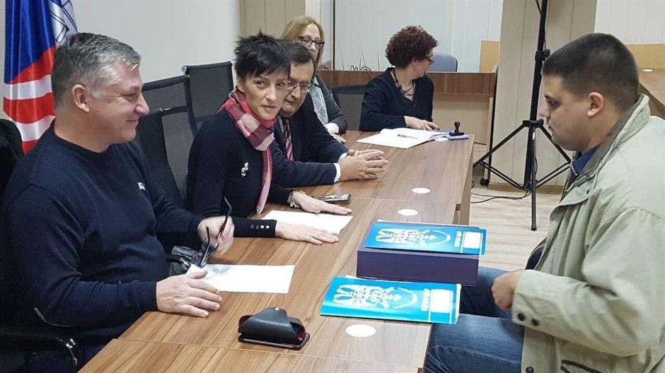 ДС, СПС и СРС предали изборне листе за изборе у Београду
