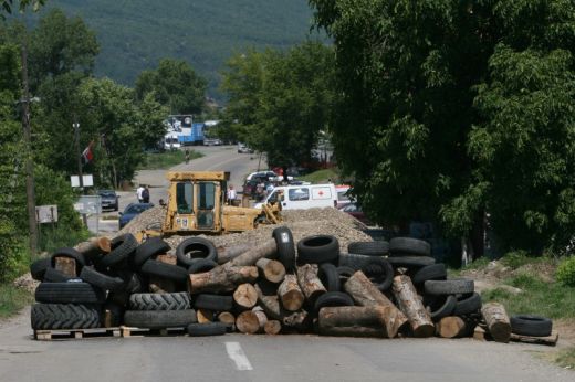 Послови Звонка Веселиновића и Милана Радоичића