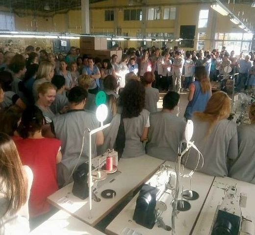 Раднице турске фабрике текстила „Кајзен“ из Смедерева ступиле у штрајк због неисплаћених зарада и накнада за прековремени рад