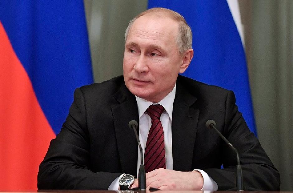 Владимир Путин: Док сам ja председник државе, у Русији се родитељи неће звати „родитељ 1“ и „родитељ 2“ – већ мама и тата; Брак је могућ једино између мушкарца и жене