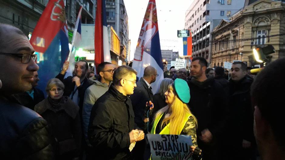 Београд: У току је протест „1 од 5 милиона“, најављена двосатна блокада зграде РТС (видео)