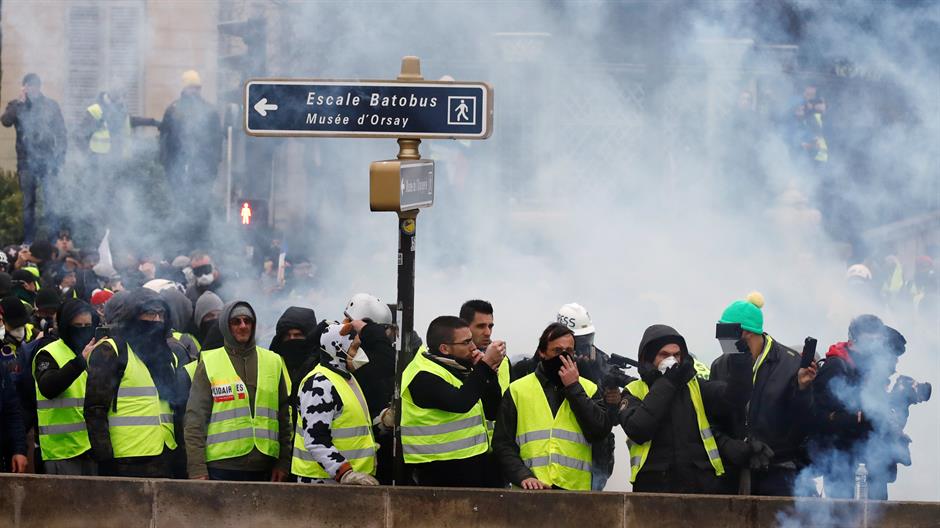 Француска: Сукоб полиције и покрета „Жути прслуци“ на улицама Париза