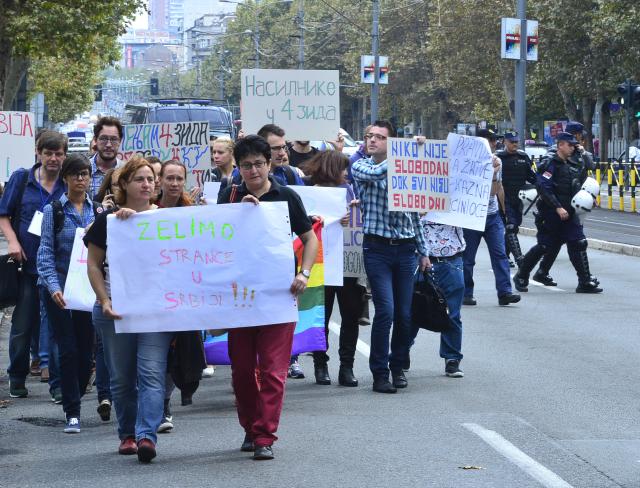 Да ли су Немци и хомосексуалци у Србији „једнакији од осталих"