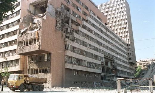 После 5. октобра 2000. у Србији је дошло до тектонског урушавања целокупног система безбедности