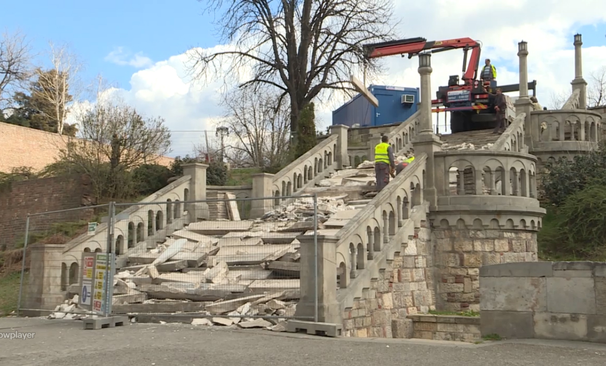 [Слика: kalemegdan-stepenice2.jpg]