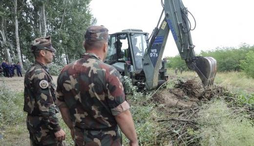 Три карте за емигранте, или како Србија плаћа амерички цех