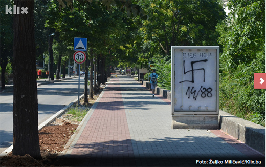 На неколико рекламних паноа у Мостару исписана нацистичка и усташка обележја