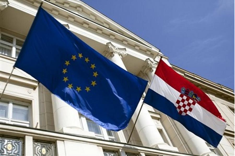 zastava-eu-hrvatska-ap.jpg